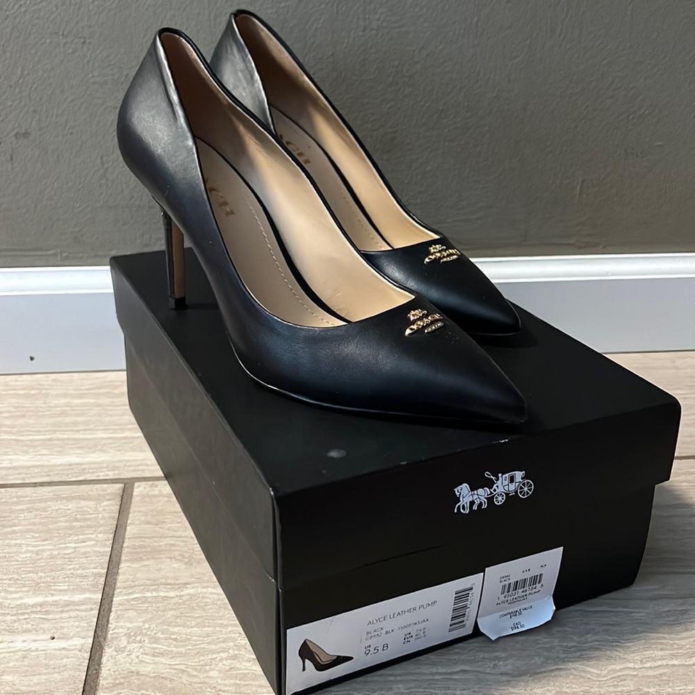 Coach Alyce Black Pump Heels 9.5